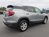 Used 2024 GMC Terrain SLE image 4