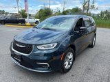 New 2025 Chrysler Pacifica Select image 3