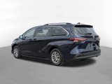 Used 2022 Toyota Sienna LE image 4