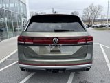 New 2025 Volkswagen Atlas Peak Edition SE image 5