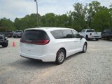 New 2025 Chrysler Pacifica Select image 3
