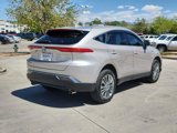 Used 2021 Toyota Venza LE image 3