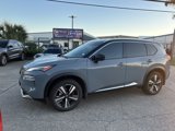 Used 2021 Nissan Rogue Platinum image 2