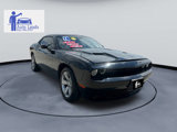 Used 2019 Dodge Challenger SXT image 3