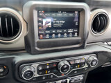 Used 2021 Jeep Gladiator Sport image 3