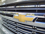 Used 2023 Chevrolet Suburban Premier image 3