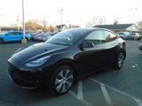 Used 2022 Tesla Model Y Long Range image 3