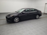 Used 2021 Hyundai Elantra SE image 2