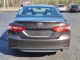 Used 2018 Toyota Camry LE image 6