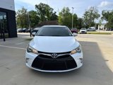 Used 2016 Toyota Camry SE image 2