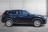 Used 2017 Nissan Rogue SV w/ SV Premium Package image 2