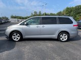 Used 2011 Toyota Sienna LE image 3
