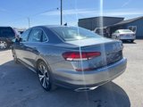 Used 2021 Volkswagen Passat 2.0T SE image 6