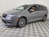 New 2025 Chrysler Pacifica Pinnacle image 4