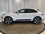 Used 2025 Porsche Macan image 2
