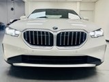 Used 2024 BMW 530i image 3