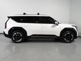 Used 2024 Kia EV9 Land image 5