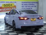 Used 2023 Nissan Altima 2.5 SR w/ SR Premium Package image 3