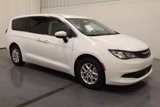 Used 2022 Chrysler Voyager LX image 2