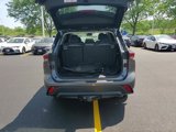 Used 2024 Toyota Highlander LE image 5