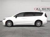 New 2025 Chrysler Pacifica Select image 3
