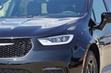 New 2025 Chrysler Pacifica Select image 4