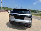 Used 2024 Chevrolet Traverse RS image 6