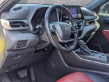 Used 2023 Toyota Highlander XSE image 2