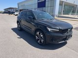 Certified 2025 Volvo XC40 B5 Plus image 3