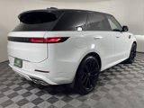 New 2025 Land Rover Range Rover Sport Dynamic SE image 2