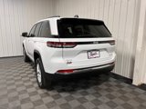 New 2025 Jeep Grand Cherokee Laredo image 6