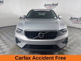 Used 2025 Volvo XC40 B5 Plus image 3