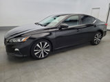 Used 2020 Nissan Altima 2.5 SR w/ Premium Package image 2
