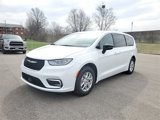 New 2025 Chrysler Pacifica Select image 2