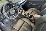 Used 2024 Porsche Macan image 4