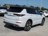 New 2025 Mitsubishi Outlander SEL image 3