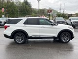 New 2025 Ford Explorer Active w/ Active Comfort Package image 2