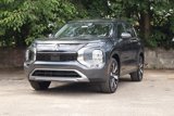 New 2025 Mitsubishi Outlander SE image 2