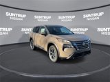 Used 2025 Nissan Rogue SV image 2