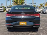 Used 2023 Hyundai Elantra SE w/ Preferred Accessory Package image 6