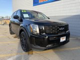 Used 2022 Kia Telluride SX w/ SX Prestige Package image 2