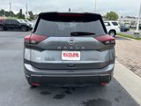 Used 2024 Nissan Rogue SV image 4