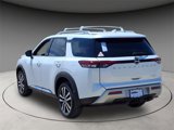 New 2025 Nissan Pathfinder Platinum w/ Cargo Package image 3