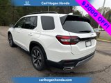 New 2025 Honda Pilot Touring image 4