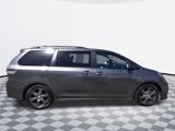 Used 2017 Toyota Sienna SE Premium image 5