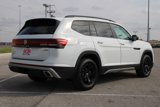 New 2025 Volkswagen Atlas Peak Edition SE image 3