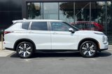 New 2025 Mitsubishi Outlander SE image 5
