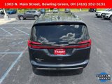 Certified 2021 Chrysler Pacifica Touring-L image 3
