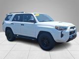 Used 2021 Toyota 4Runner Venture w/ Moonroof Package image 3