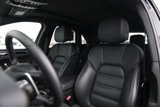 Certified 2024 Porsche Macan image 5